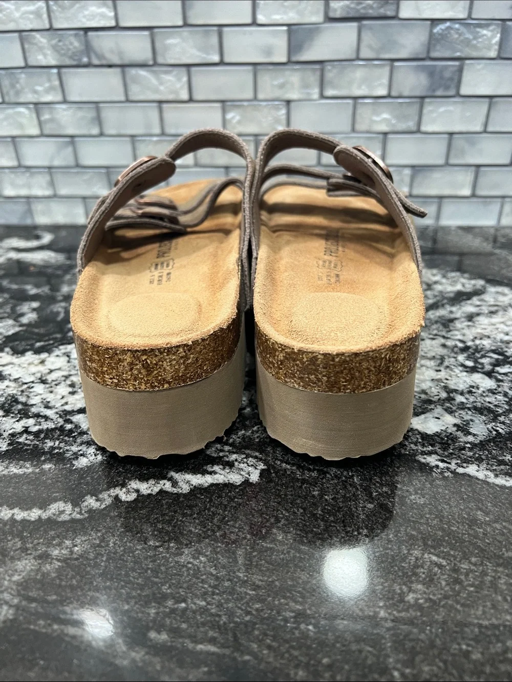 Project Cloud comfortable taupe